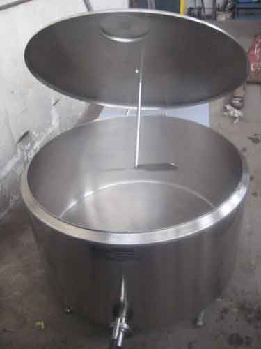 MHT-500-FM : Mixing-homogenizing tank 500 L with the cooling jacket MHT 500 1000 FM 03 - MHT-500-FM : Mixing-homogenizing tank 500 L with the cooling jacket - mht