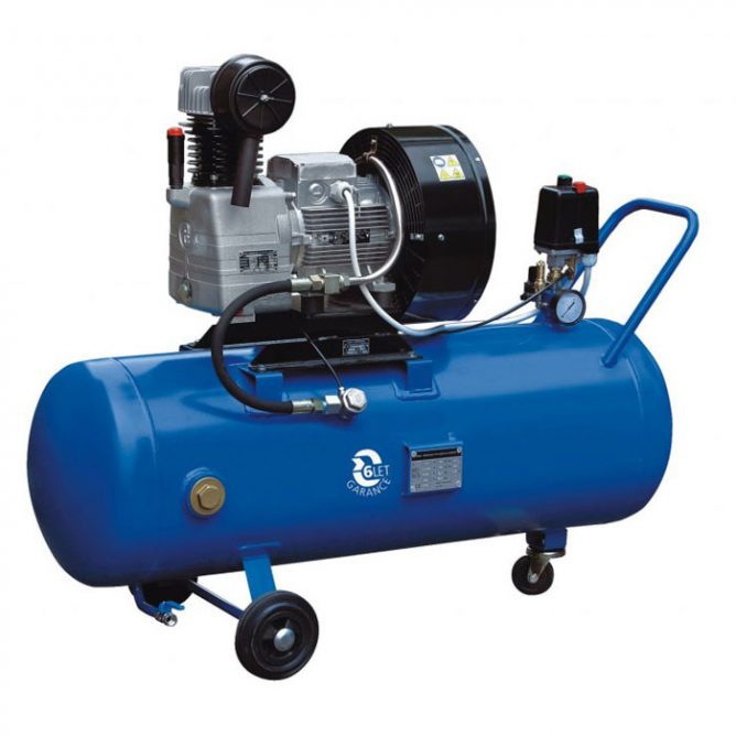 Oil-free Air Compressor with the pressure tank 150 liters, 18 m3 per hour