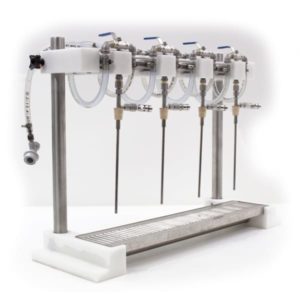 BFM4-500S : FourMan – Manual stainless steel counter pressure filler 300-500 bottles per hour